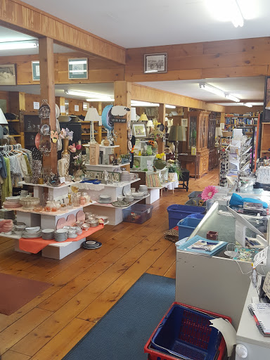 Thrift Store «Leeward Landing Charitable Thrift Store», reviews and photos, 90 US-1, York, ME 03909, USA