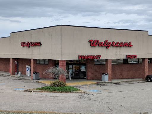 Walgreens, 12 E Main Rd, Middletown, RI 02842, USA, 