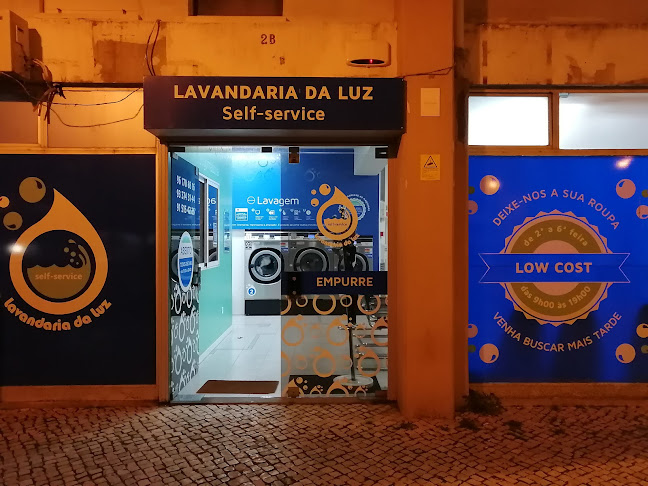 Lavandaria da Luz, Self-service - Lavandería