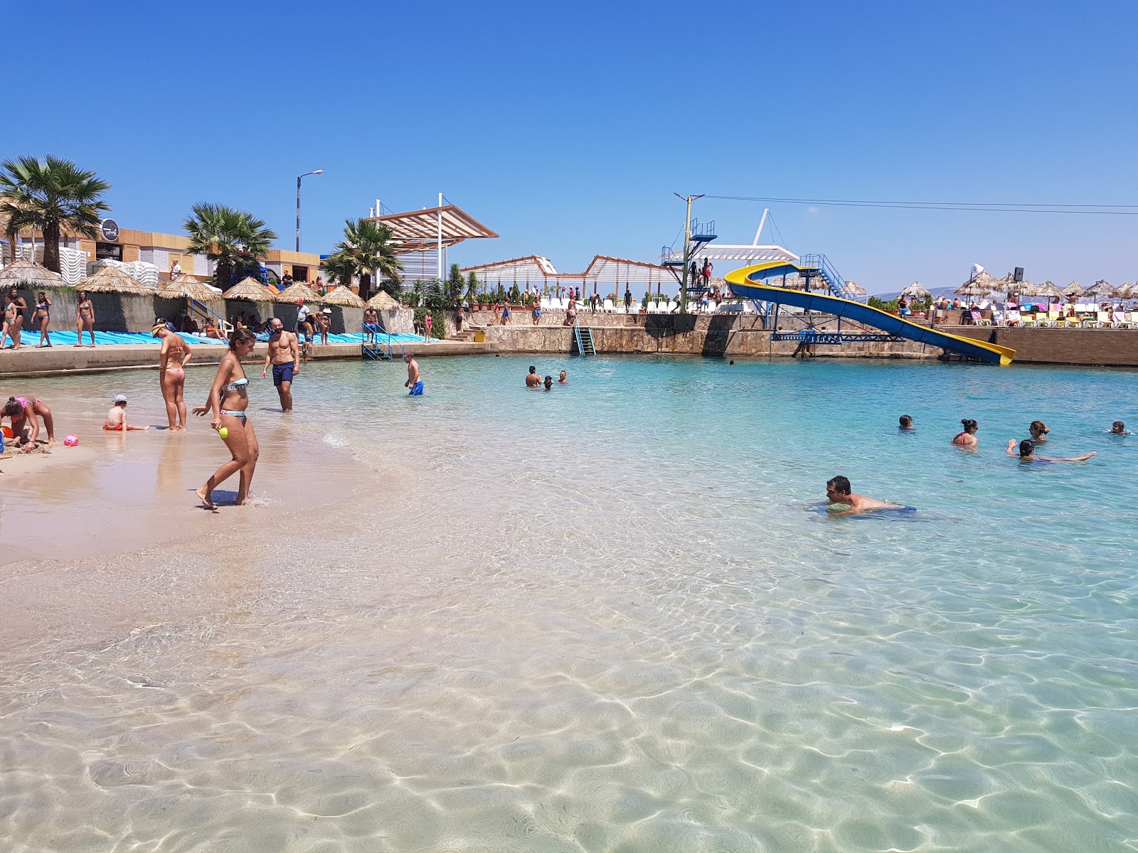 Photo de Plage de Rocca Marina avec micro baie