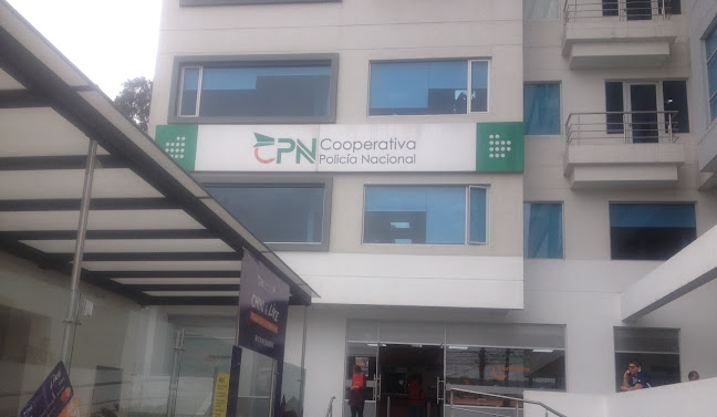 Opiniones de Cooperativa Policia Nacional en Quito - Banco