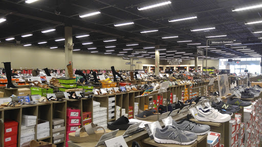 Shoe Store «DSW Designer Shoe Warehouse», reviews and photos, 25 Ronson Rd, Iselin, NJ 08830, USA