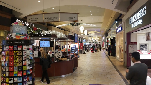 Shopping Mall «Smith Haven Mall», reviews and photos, 313 Smith Haven Mall, Lake Grove, NY 11755, USA
