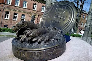 Pomnik Szprotów image