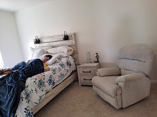 Furniture Wholesaler «The Original Discount Furniture», reviews and photos, 2822 US-1, Fort Pierce, FL 34982, USA