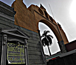 Arco de San Juan photo