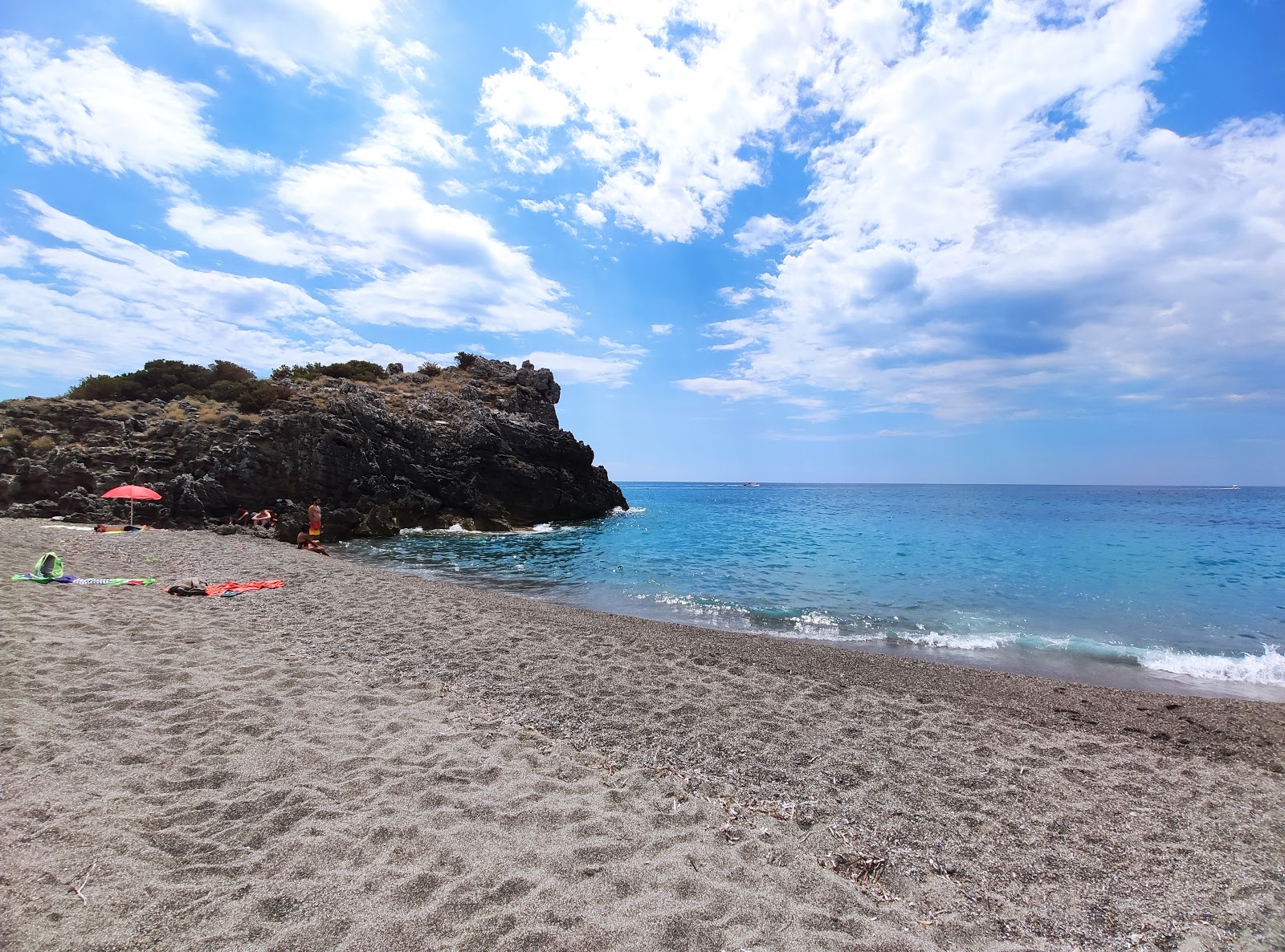 Foto av Spiaggia di Capogrosso med medium nivå av renlighet