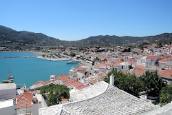 Foto von Skopelos Port beach mit sehr sauber Sauberkeitsgrad