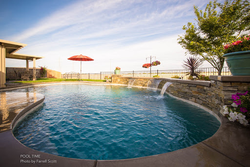 Swimming pool contractor Roseville