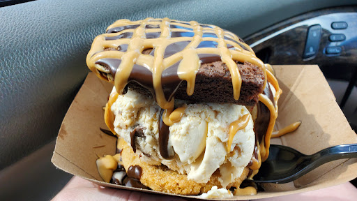 Ice Cream Shop «The Golden Cone», reviews and photos, 1063 E Green Bay St, Shawano, WI 54166, USA