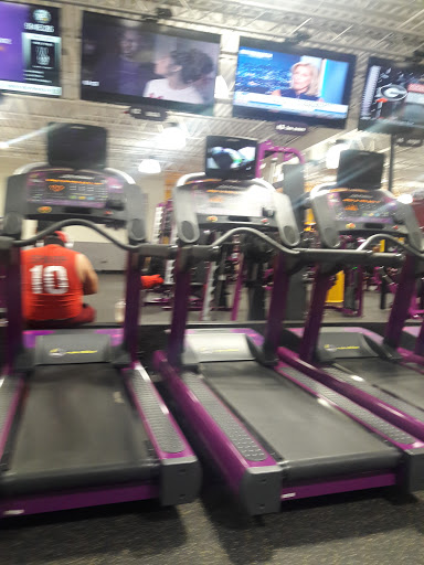 Gym «Planet Fitness», reviews and photos, 525 W Lake St, Addison, IL 60101, USA