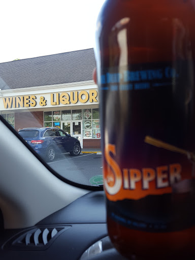 Liquor Store «Warehouse Wine & Liquor», reviews and photos, 113 Mill Plain Rd #6, Danbury, CT 06811, USA