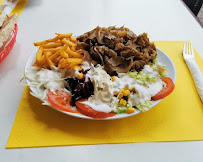 Plats et boissons du Restaurant turc Huningue Deniz Kebab - n°3
