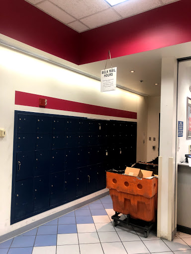 Post Office «United States Postal Service», reviews and photos, 400 NW Gilman Blvd, Issaquah, WA 98027, USA