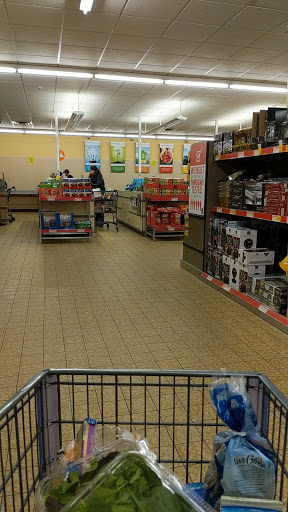 Supermarket «ALDI», reviews and photos, 2 Pine Grove Square, Grove City, PA 16127, USA