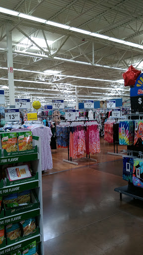 Department Store «Walmart Supercenter», reviews and photos, 14800 Fort Campbell Blvd, Oak Grove, KY 42262, USA