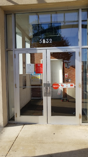 K&G Fashion Superstore, 5832 Columbia Pike, Falls Church, VA 22041, USA, 