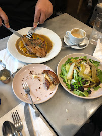 Café du Restaurant de cuisine européenne moderne La Bête Noire à Paris - n°19