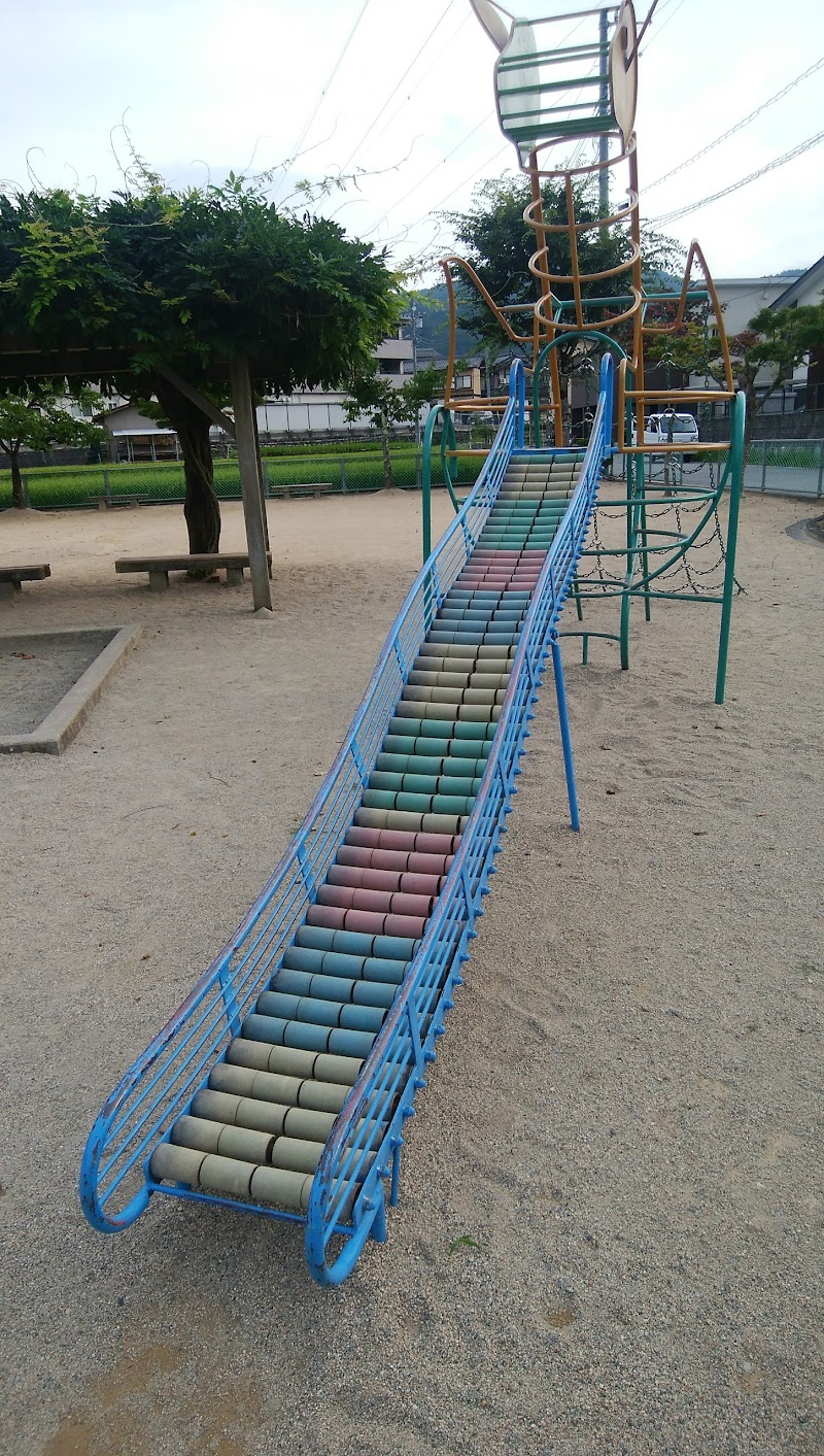 上岡本児童公園