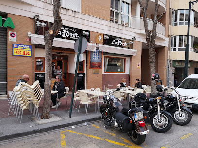 La Font d,Alcoi - Carrer el Camí, 72, 03801 Alcoi, Alicante, Spain