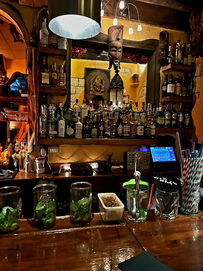 Elements Cocktail Bar - C. Mequinez, 32, 38400 Puerto de la Cruz, Santa Cruz de Tenerife, Spain