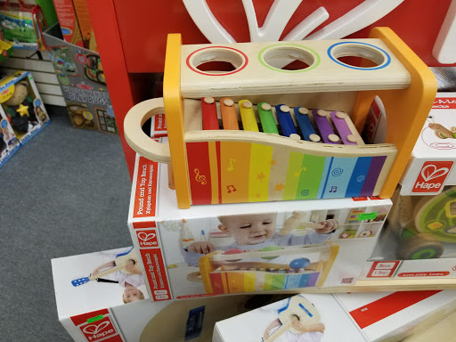 Shopping Mall «Orchard Mall Shopping Center», reviews and photos, 6337 Orchard Lake Rd, West Bloomfield Township, MI 48322, USA