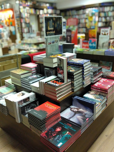 Líra Könyváruház - Bevásárlóközpont
