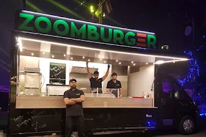 zoomburger Foodtruck image