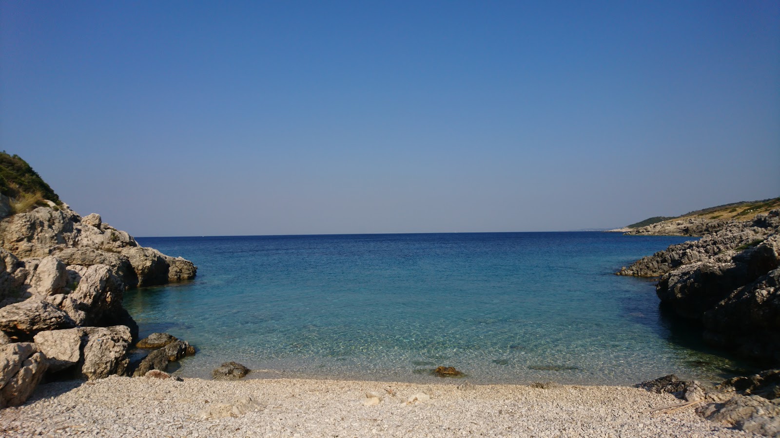 Foto av Kremidi beach med hög nivå av renlighet