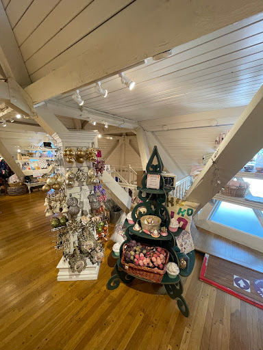 Gift Shop «Gate House Gift Shop», reviews and photos, Biltmore Estate Dr, Asheville, NC 28803, USA