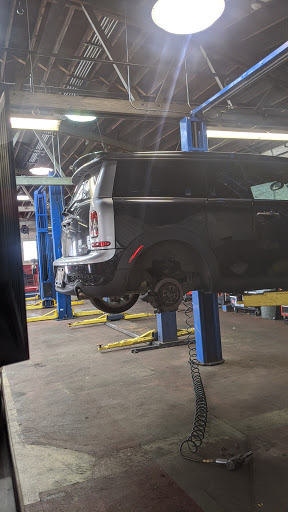 Car Repair and Maintenance «Pep Boys Auto Service & Tire», reviews and photos, 6631 Ogden Ave, Berwyn, IL 60402, USA