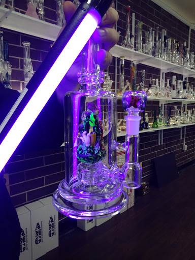 Tobacco Shop «Redz Head Shop», reviews and photos, 1682 N Adair St, Cornelius, OR 97113, USA