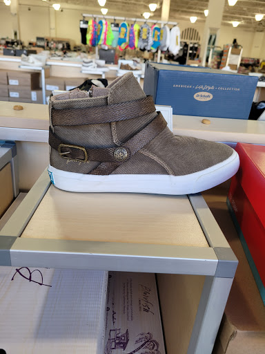 Shoe Store «DSW Designer Shoe Warehouse», reviews and photos, 314 Marketplace Mile, Plainfield, IN 46168, USA