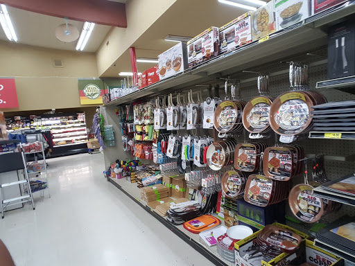 Grocery Store «Grocery Outlet Bargain Market», reviews and photos, 2900 Broadway, Oakland, CA 94611, USA