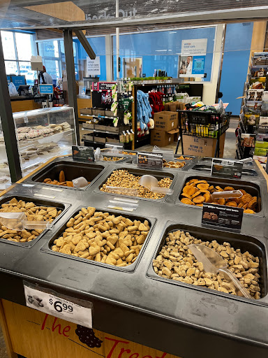 Pet Supply Store «Petco Animal Supplies», reviews and photos, 5938 Roswell Rd NE, Sandy Springs, GA 30328, USA