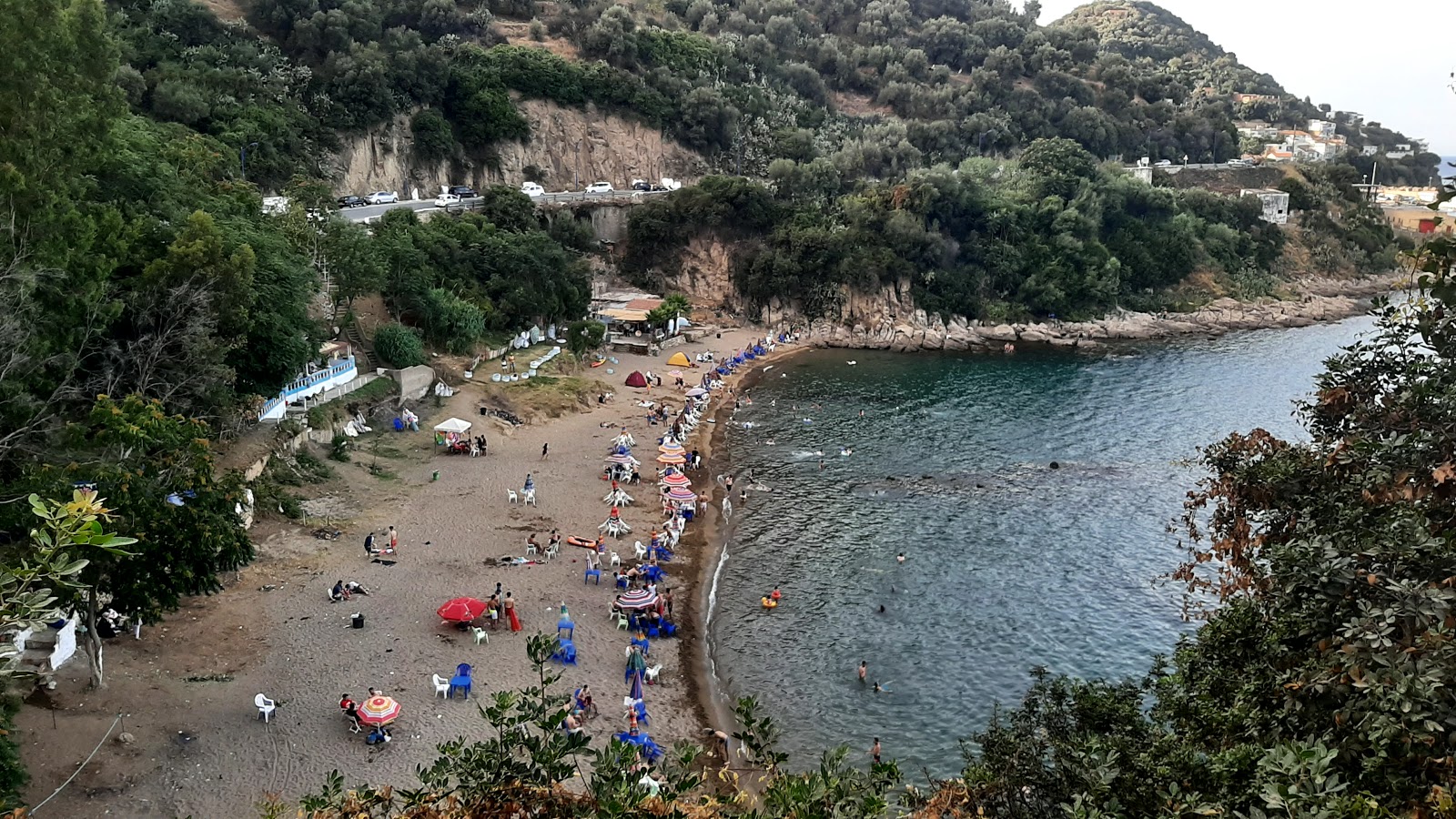 Foto von Plage de Labark mit beiger sand Oberfläche