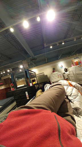 Furniture Store «Gardner-White Furniture», reviews and photos, 7680 Telegraph Rd, Taylor, MI 48180, USA