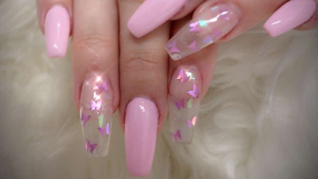 Daisy's Nails And Spa 33324