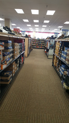 Shoe Sensation, 1730 S Main St, Bellefontaine, OH 43311, USA, 