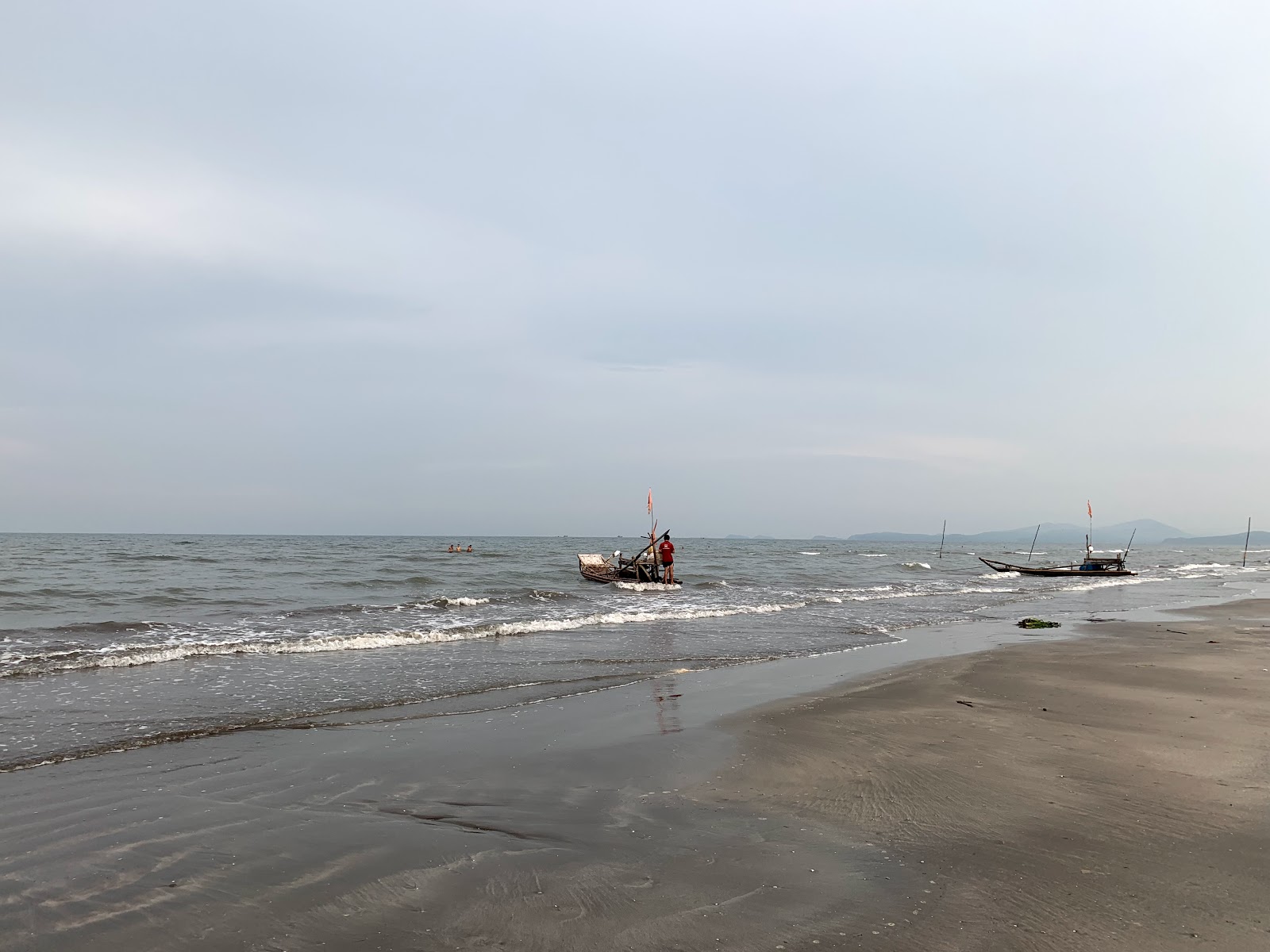 Valokuva Dien Thanh Beachista. mukavuudet alueella