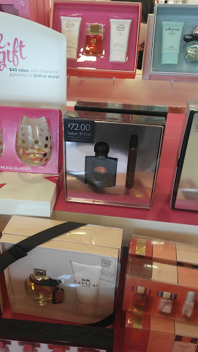 Hair Salon «Ulta Beauty», reviews and photos, 2568 PGA Boulevard, Palm Beach Gardens, FL 33410, USA