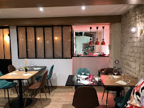 Atmosphère du Restaurant français Le Maillon - Restaurant La rochelle - n°6