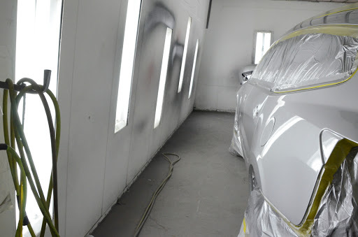 Auto Body Shop «Addison Auto Body and Glass, Inc.», reviews and photos, 21 Factory Rd, Addison, IL 60101, USA