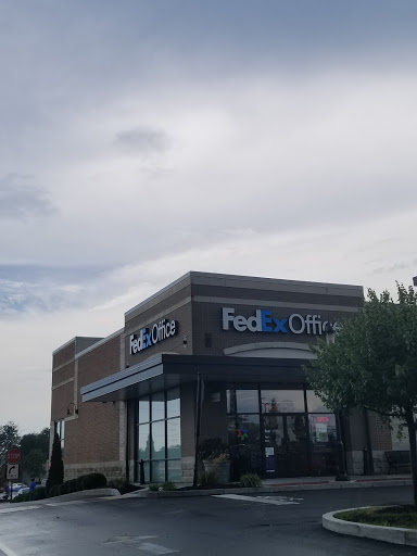 Print Shop «FedEx Office Print & Ship Center», reviews and photos, 7901 Mall Rd #700, Florence, KY 41042, USA