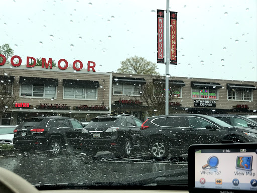 Shopping Mall «Woodmoor Shopping Center», reviews and photos, 10115 Colesville Rd, Silver Spring, MD 20901, USA
