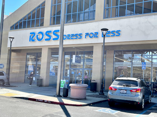Clothing Store «Ross Dress for Less», reviews and photos, 5733 Christie Ave, Emeryville, CA 94608, USA