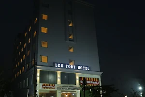 Leo Fort Hotel image