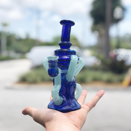 Tobacco Shop «Carbon Glass Tech Smoke Shop», reviews and photos, 5840 Stirling Rd, Hollywood, FL 33021, USA