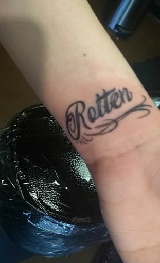 Tattoo Shop «Everett Tattoo Emporium», reviews and photos, 2507 Broadway, Everett, WA 98201, USA