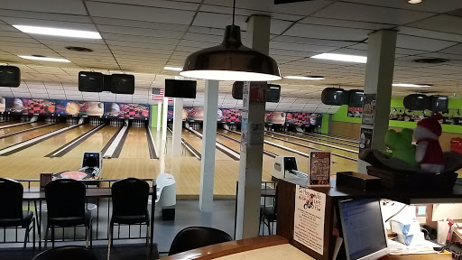 Bowling Alley «Lucky Lanes», reviews and photos, 5014 W Howard Ave, Milwaukee, WI 53220, USA